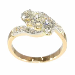 L'amour à travers le temps : bague en or et diamants Belle Époque années 1920