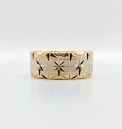 Large bague jonc alliance or rose et gris ciselée de motifs étoilés