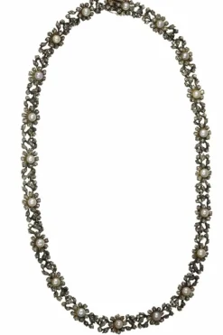 Élégance victorienne : un tour de cou en diamants et perles d'une grâce intemporelle