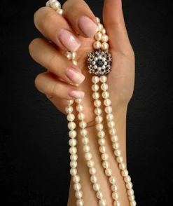Magnifique collier de perles à double rang