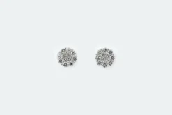 Marguerites en or blanc avec diamants