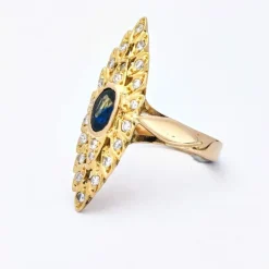Marquise en or jaune diamants et saphir