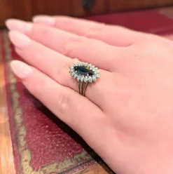 Marquise or blanc diamants saphir