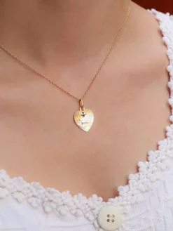 Médaille amour Augis coeur Plus qu'hier moins que demain or jaune rubis