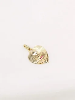 Médaille amour Augis coeur Plus qu'hier moins que demain or jaune rubis