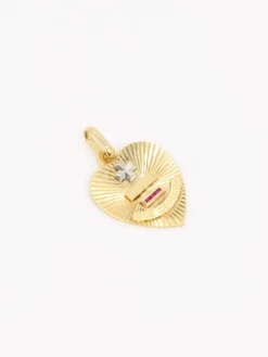 Médaille amour AUGIS coeur strié Plus qu'hier moins que demain or jaune rubis