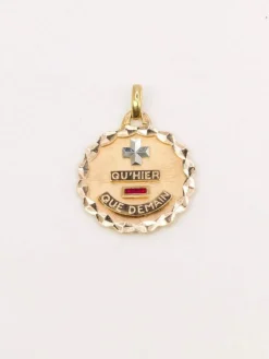 Médaille amour Augis ronde Plus qu'hier moins que demain or jaune rubis