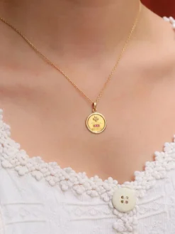 Médaille amour AUGIS ronde Plus qu'hier moins que demain or jaune diamant rubis