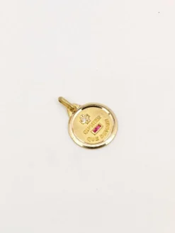 Médaille amour Augis ronde Plus qu'hier moins que demain or jaune diamant rubis