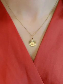Médaille amour Augis ronde rayons Plus qu'hier moins que demain or jaune rubis
