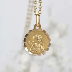 Médaille ancienne angelot or rose