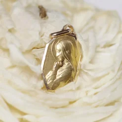 Médaille ancienne octogonale Vierge or jaune