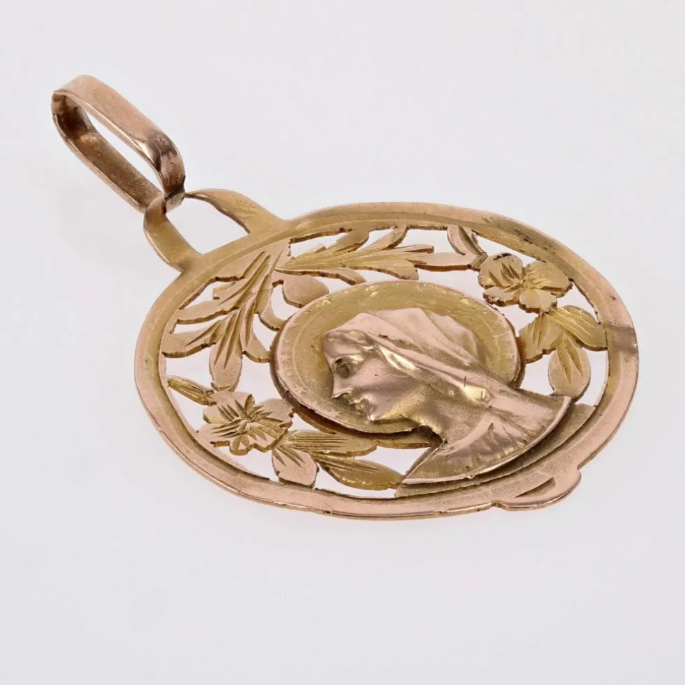 Médaille ancienne or rose ajourée