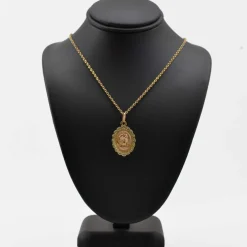 Médaille ancienne ovale polylobée Vierge Marie