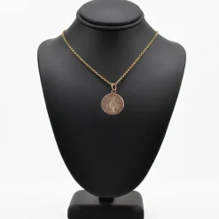 Médaille ancienne Vierge debout or rose