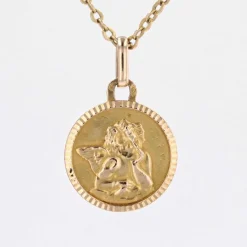 Médaille angelot or rose