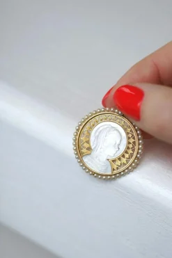 Médaille Art Déco Vierge sur nacre, or et perles fines