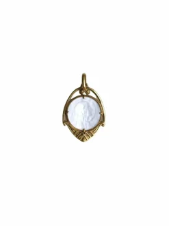Médaille Art Nouveau Vierge sur nacre