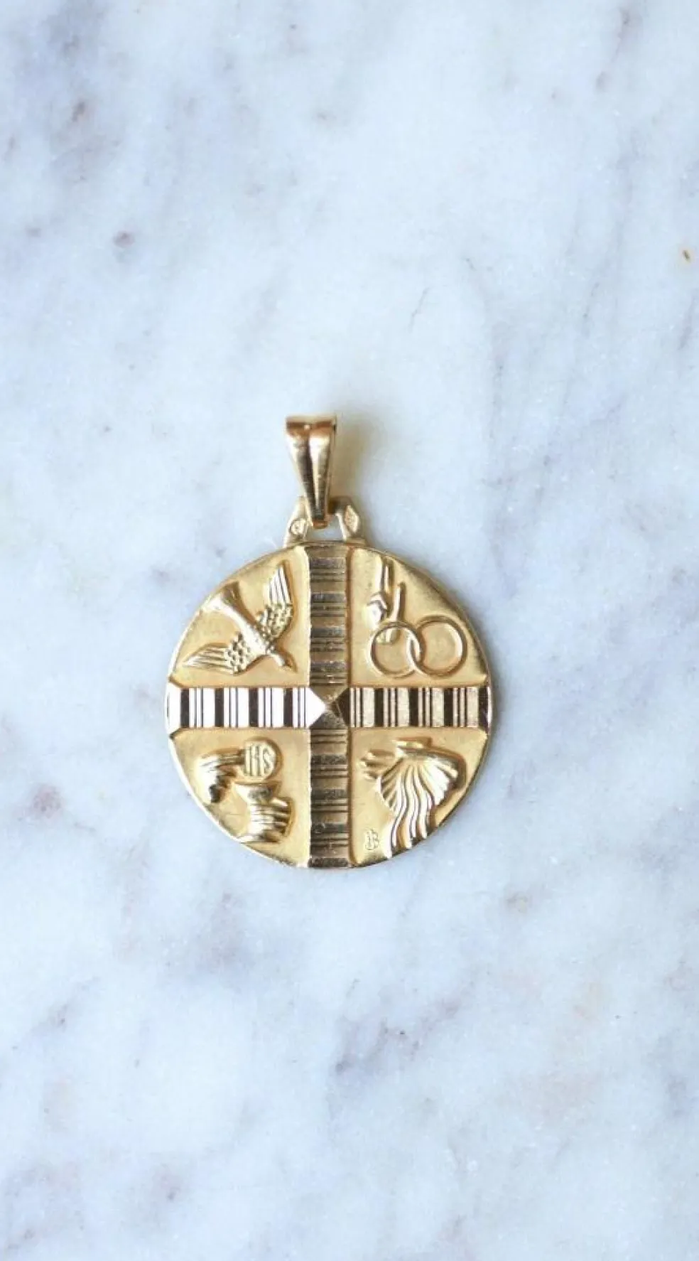 Médaille Chrétienne Art Déco or jaune