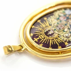 Médaille Or jaune Email de la Vierge de Montserrat