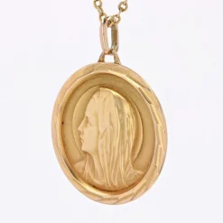 Médaille or jaune Vierge Marie auréolée
