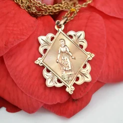 Médaille or rose Sainte Germaine