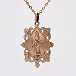 Médaille or rose Sainte Germaine