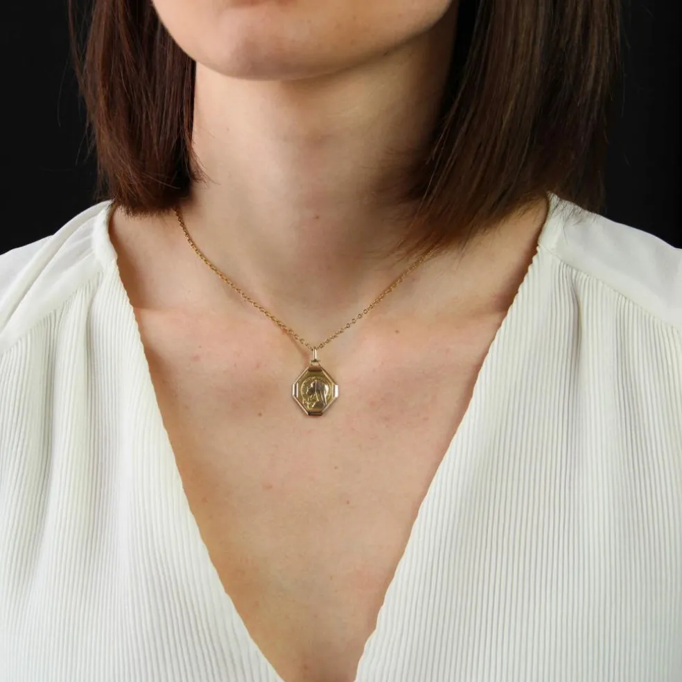 Médaille or rose Sainte Thérèse