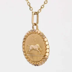 Médaille or rose signe taureau