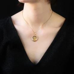 Médaille or rose Vierge Marie bordure ajourée