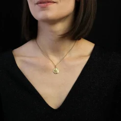 Médaille Sainte Bernadette or jaune