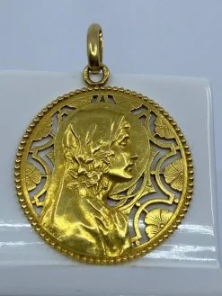 Médaille Vierge décor floral