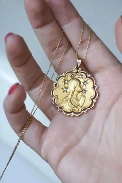 Médaille Vierge Marie Damants Or Jaune