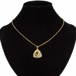 Médaille vierge or et nacre