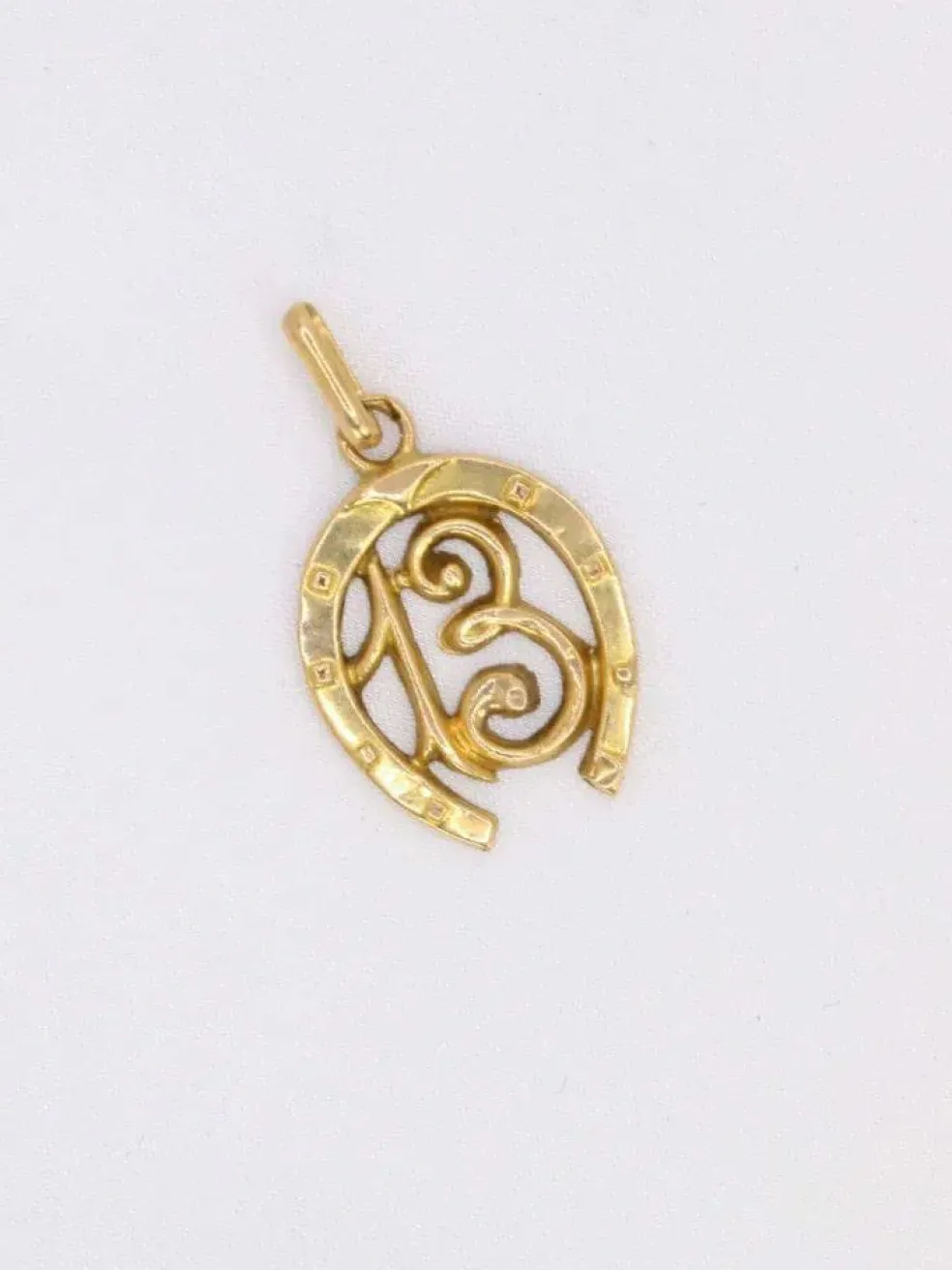 Médaille vintage 13 porte bonheur or jaune