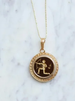 Médaille Zodiaque Sagittaire, or rose et intaille cornaline