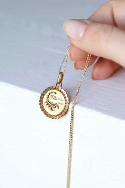 Médaille Zodiaque vintage Scorpion en or