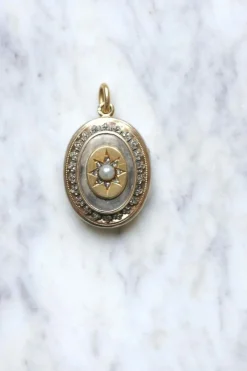 Médaillon ancien or, argent, et diamants
