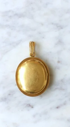 Médaillon camée agate et perles sur or jaune