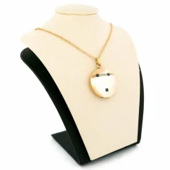 Médaillon de forme ronde en saphir