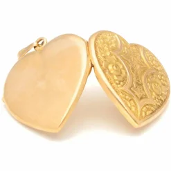 Médaillon en forme de coeur en or