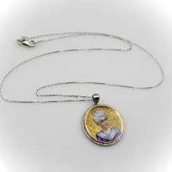 Médaillon miniature en émail victorien en or 14 carats avec chaîne en or 14 carats