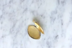 Médaillon navette Art Nouveau or et diamants