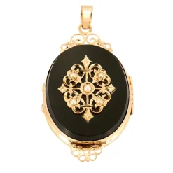 Médaillon ouvrant avec onyx et demi-perles