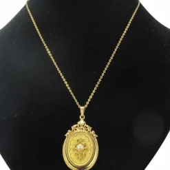Médaillon vintage or jaune et perle