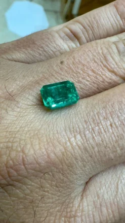 Émeraude de Colombie certifiée LFG de 3,19 carats
