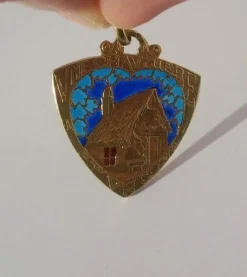 MONIER rare pendentif ancien Cœur chaumière émail plique à jour or