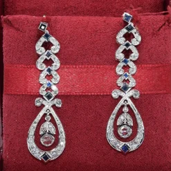 ORECCHINI en or blanc avec diamants et safran