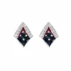Paire de boucles d'oreilles or gris, diamants, rubis et saphirs