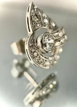 Paire de boucles d'oreilles Art Déco en platine